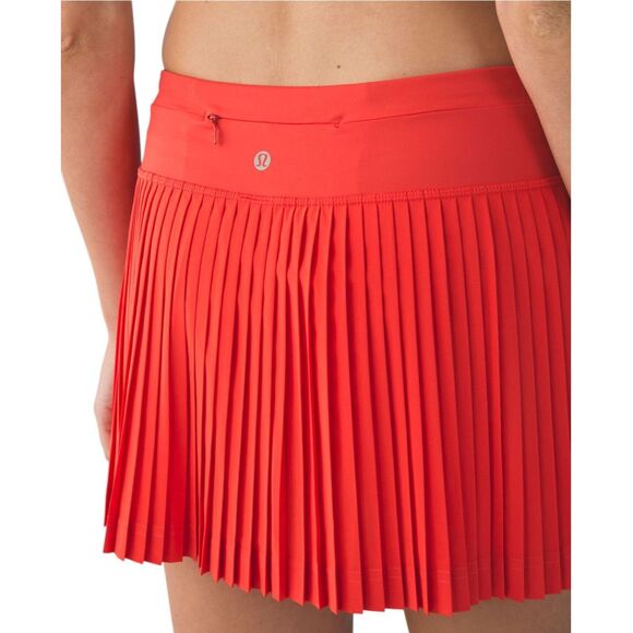 lululemon athletica Dresses & Skirts - Lululemon Pleat to Street Mid-Rise Skirt *Alarming